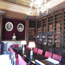 הספריה בארמון מונסרט